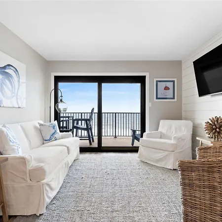 Ocean Breeze East 803-2